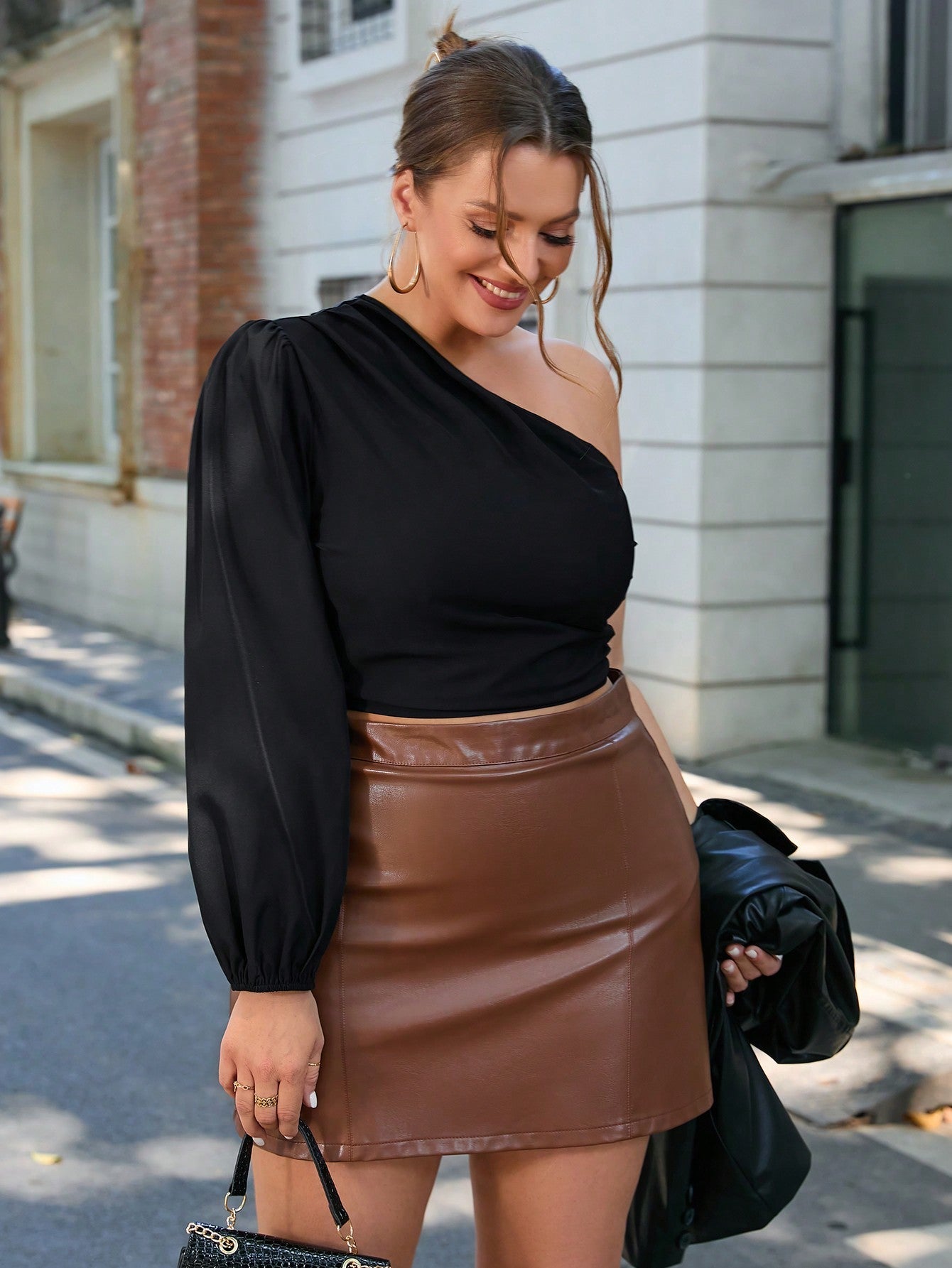 Blusa Plus Size Ombro Único Maitê