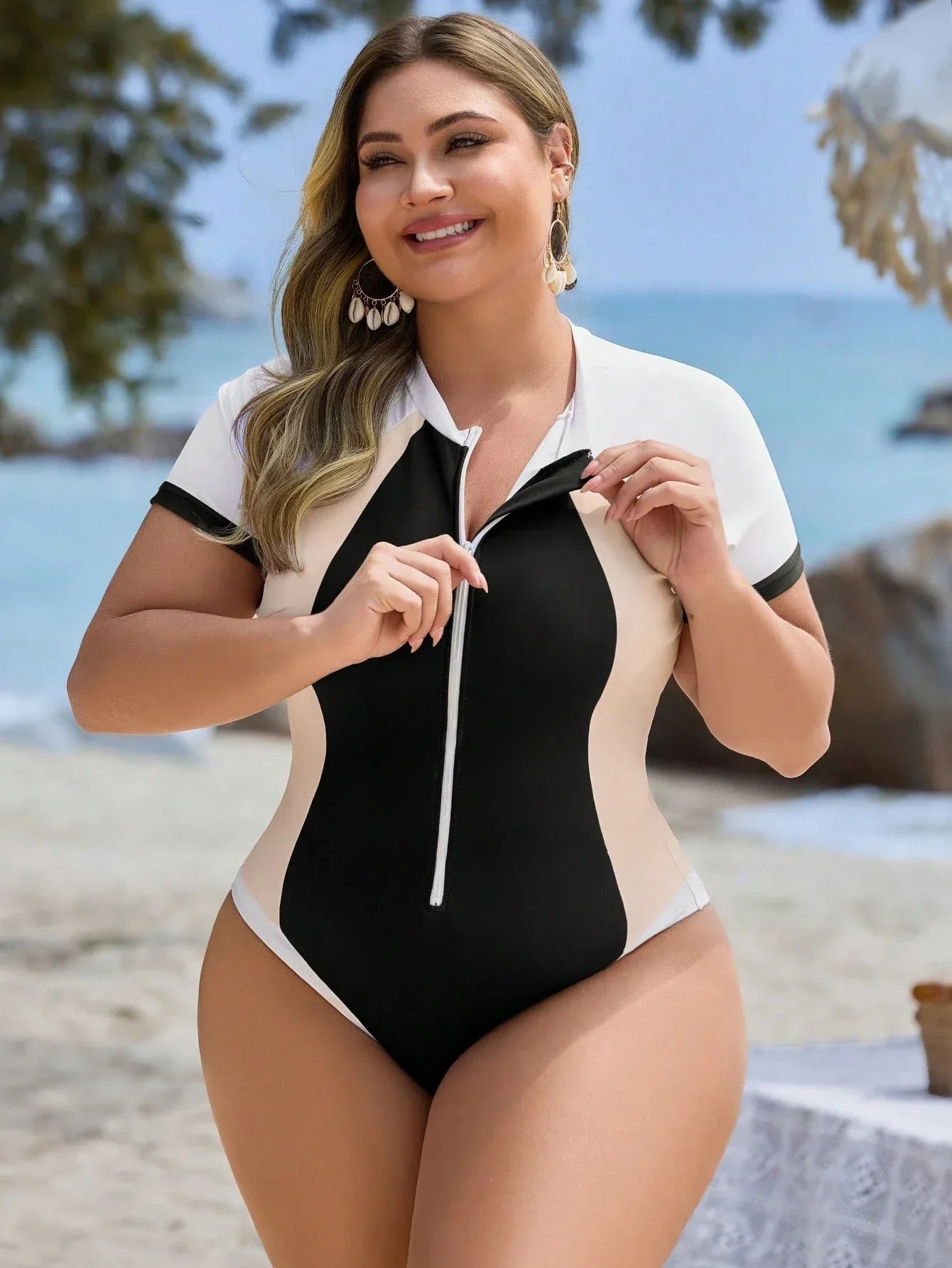 Maiô Mangas Curtas Plus Size