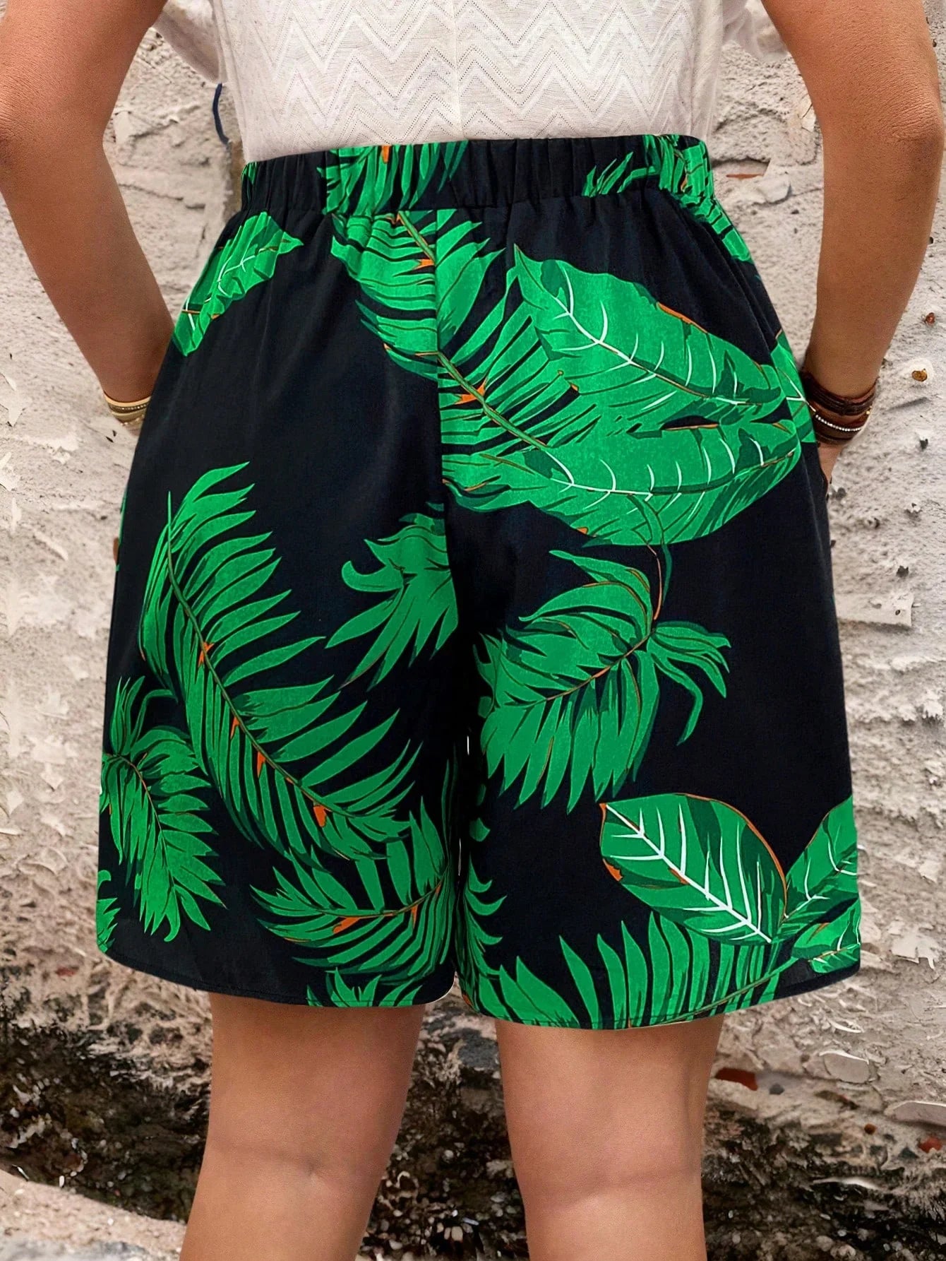 Shorts com Bolsos Plus Size