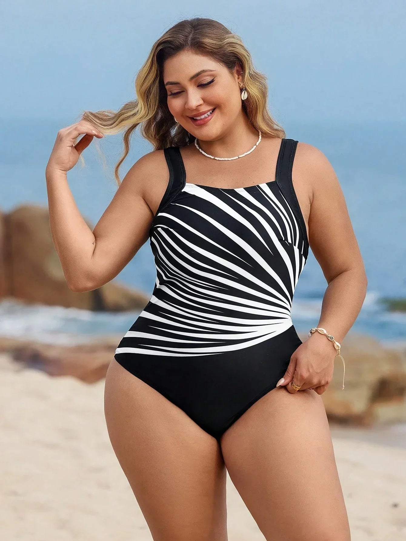 Maiô Plus Size Listrado Ana