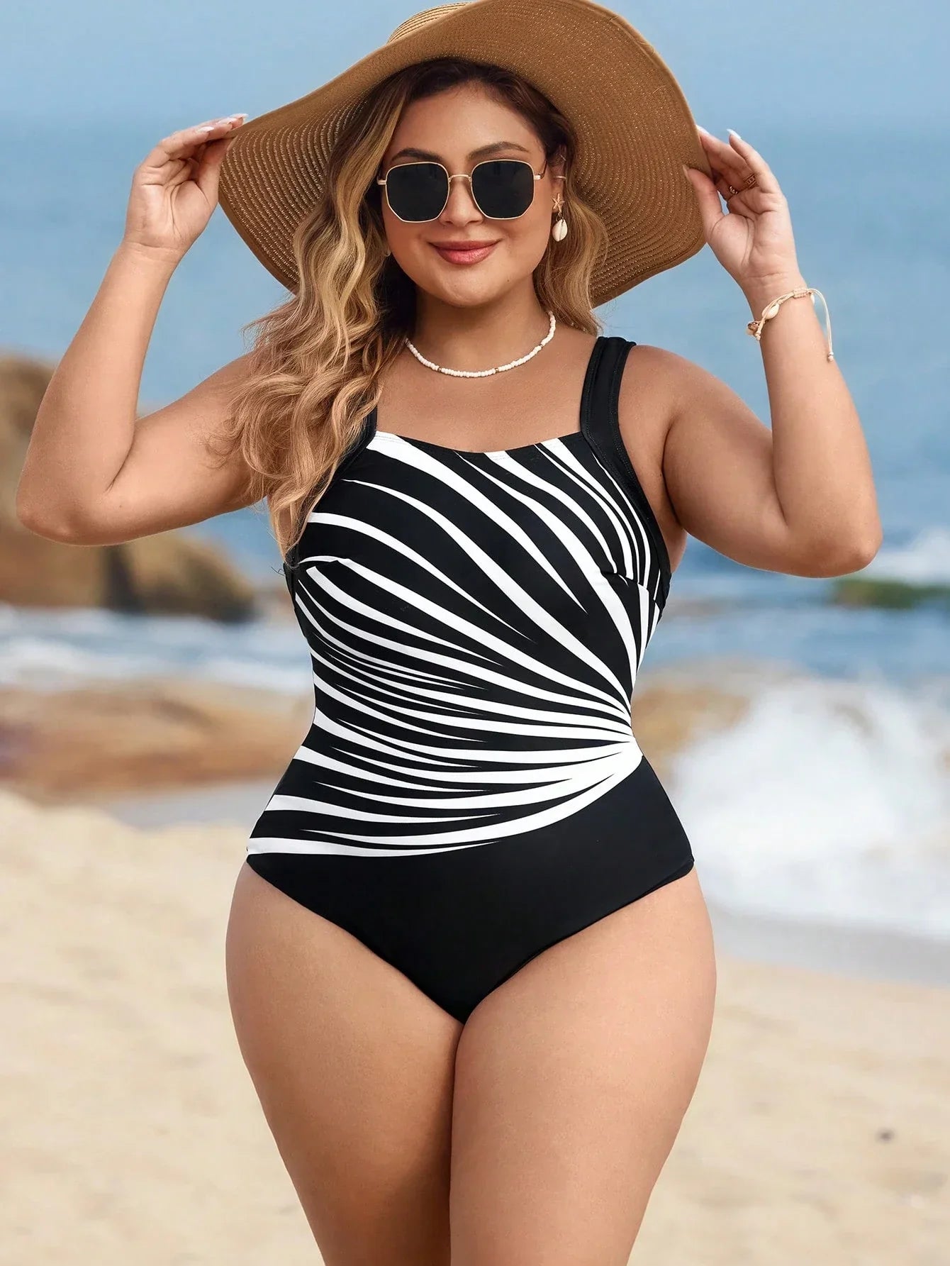 Maiô Plus Size Listrado Ana