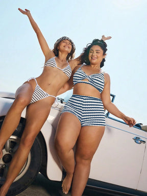 Biquíni Shorts Plus Size Listrado