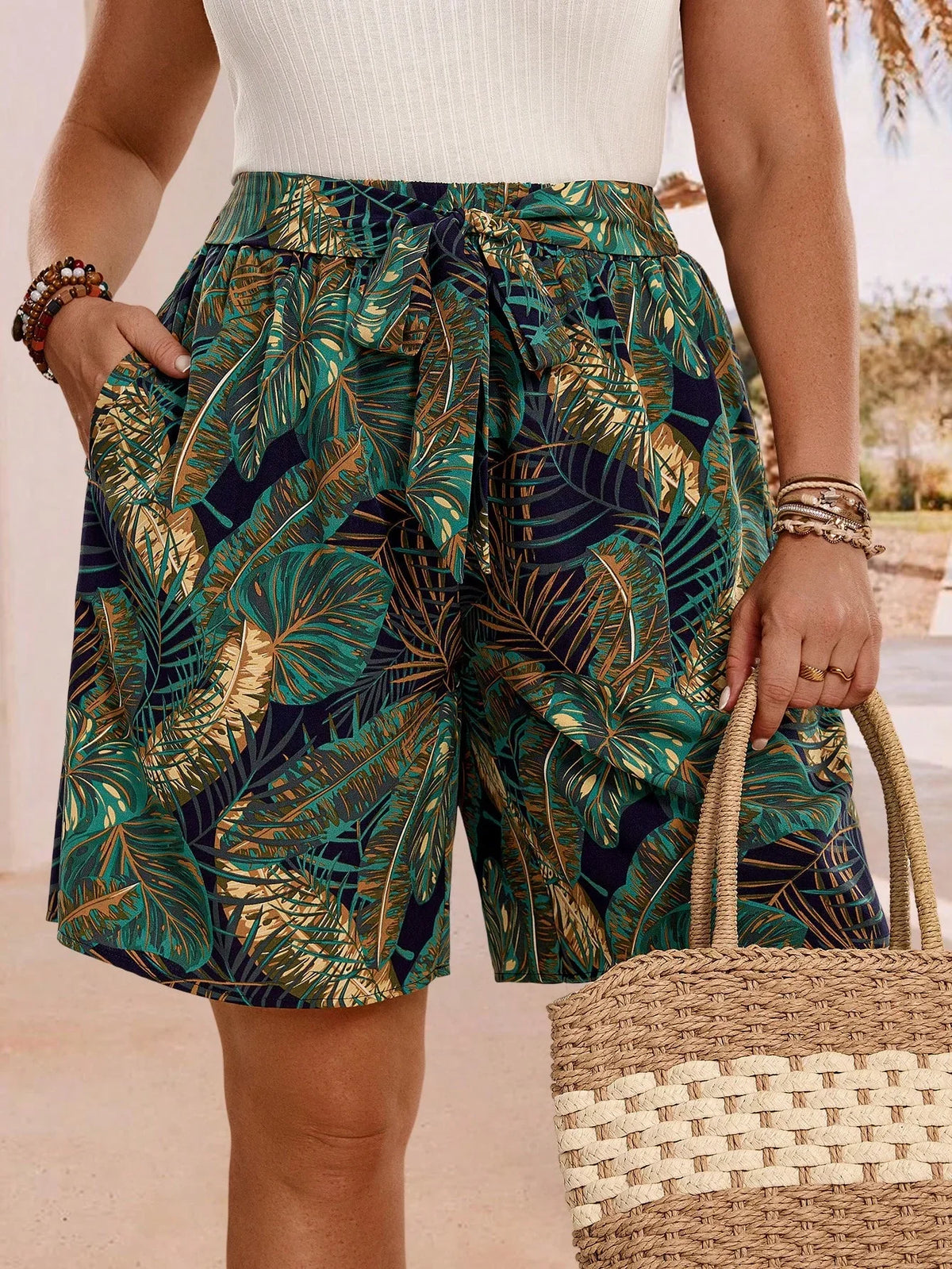 Shorts com Bolsos Plus Size