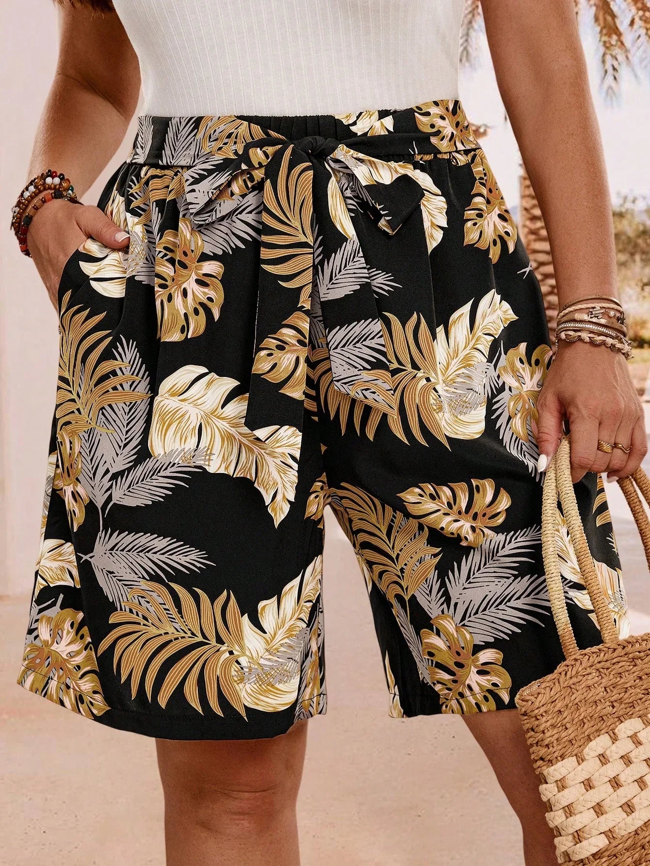 Shorts com Bolsos Plus Size