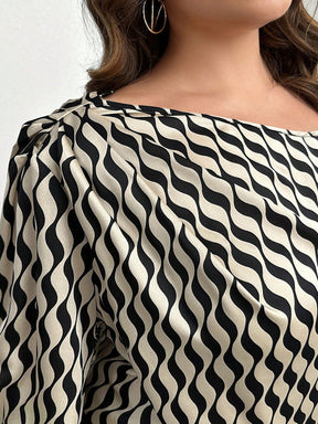 Blusa Plus Size Assimétrica Ariana