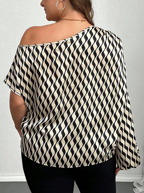 Blusa Plus Size Assimétrica Ariana